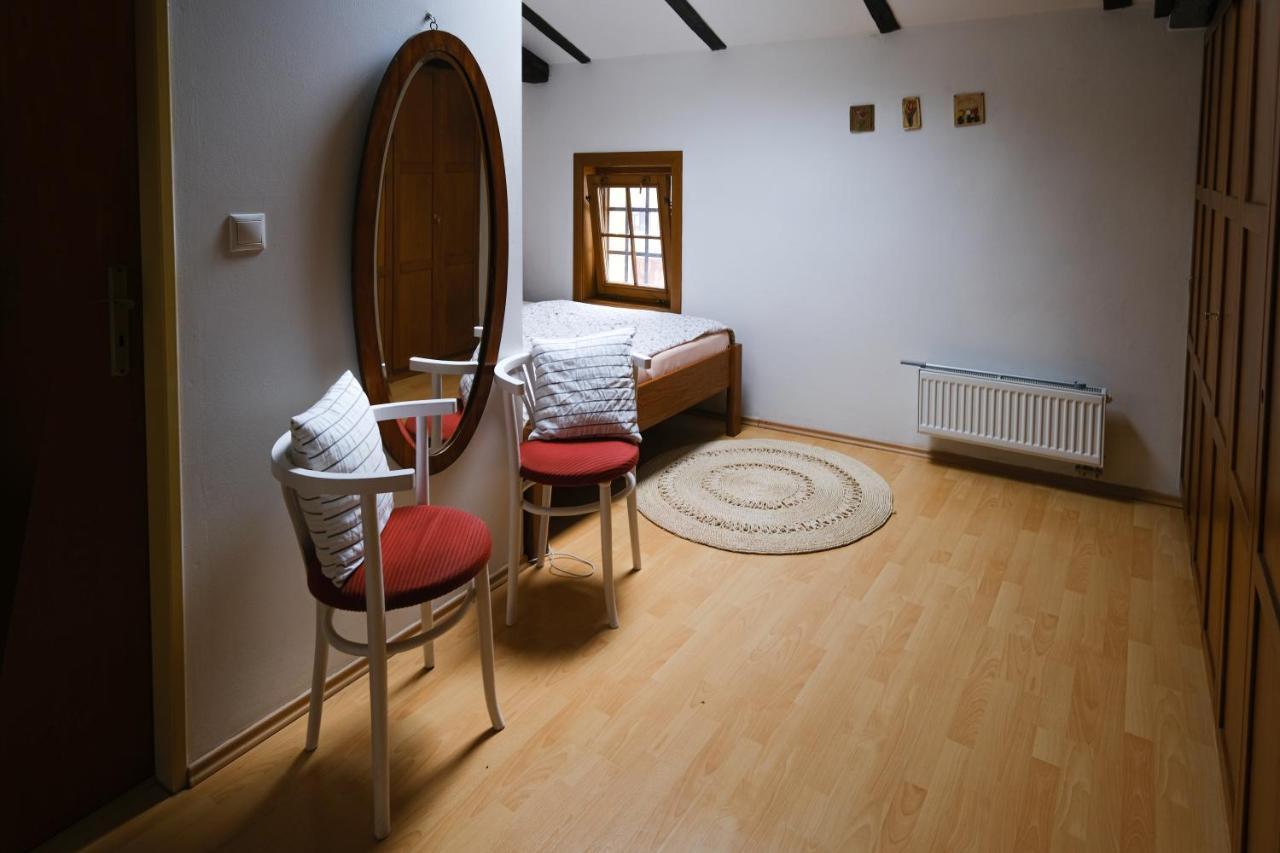 Sklep U Hrabalu Aparthotel Hustopece Luaran gambar