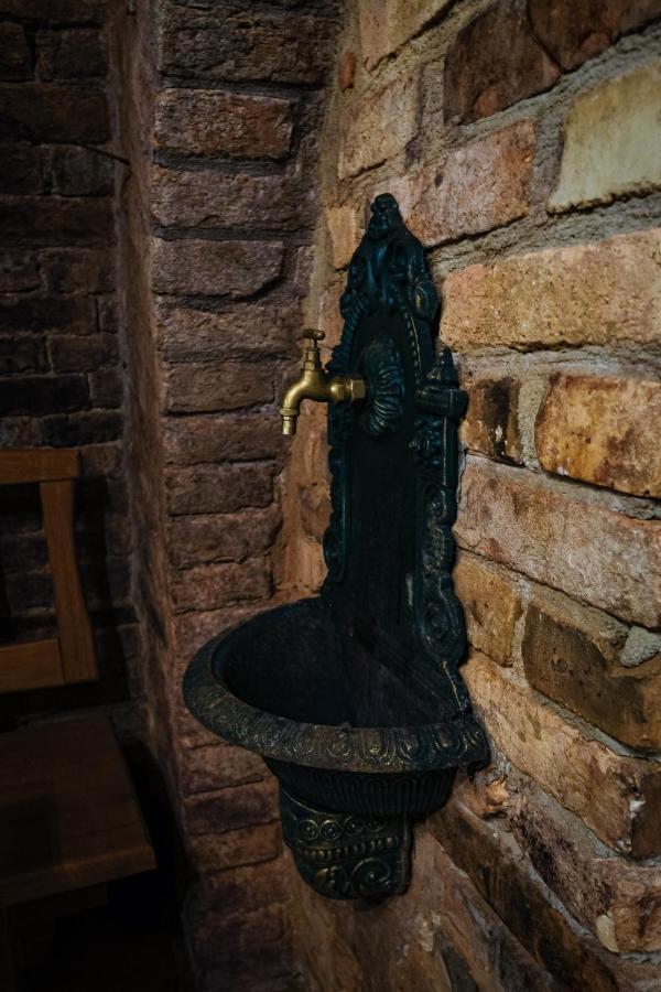 Sklep U Hrabalu Aparthotel Hustopece Luaran gambar